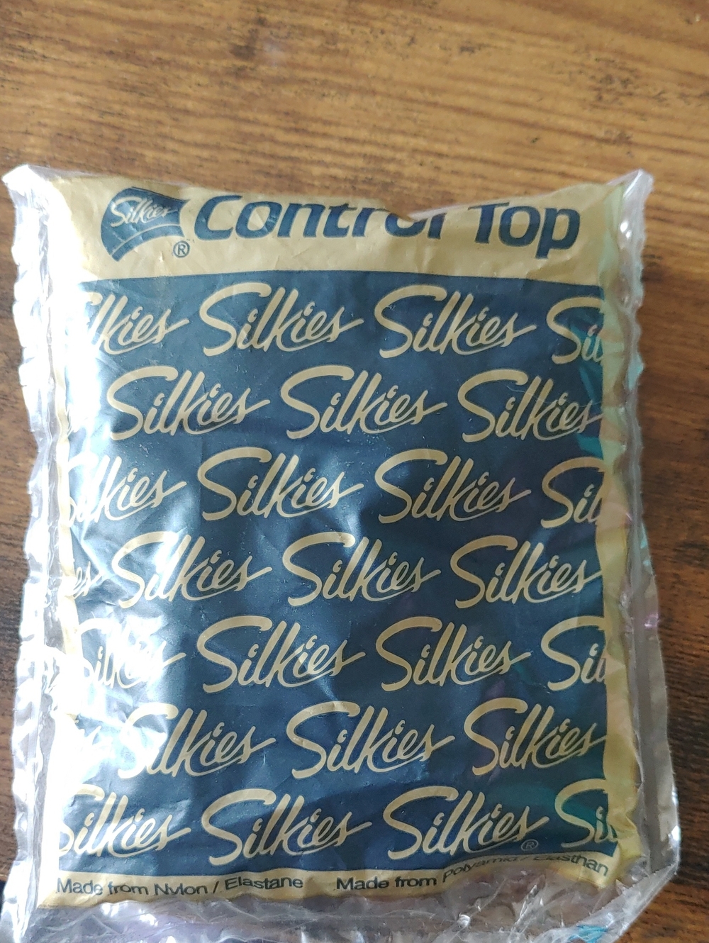 NWT Medium Silkies Beige Control Top Pantyhose